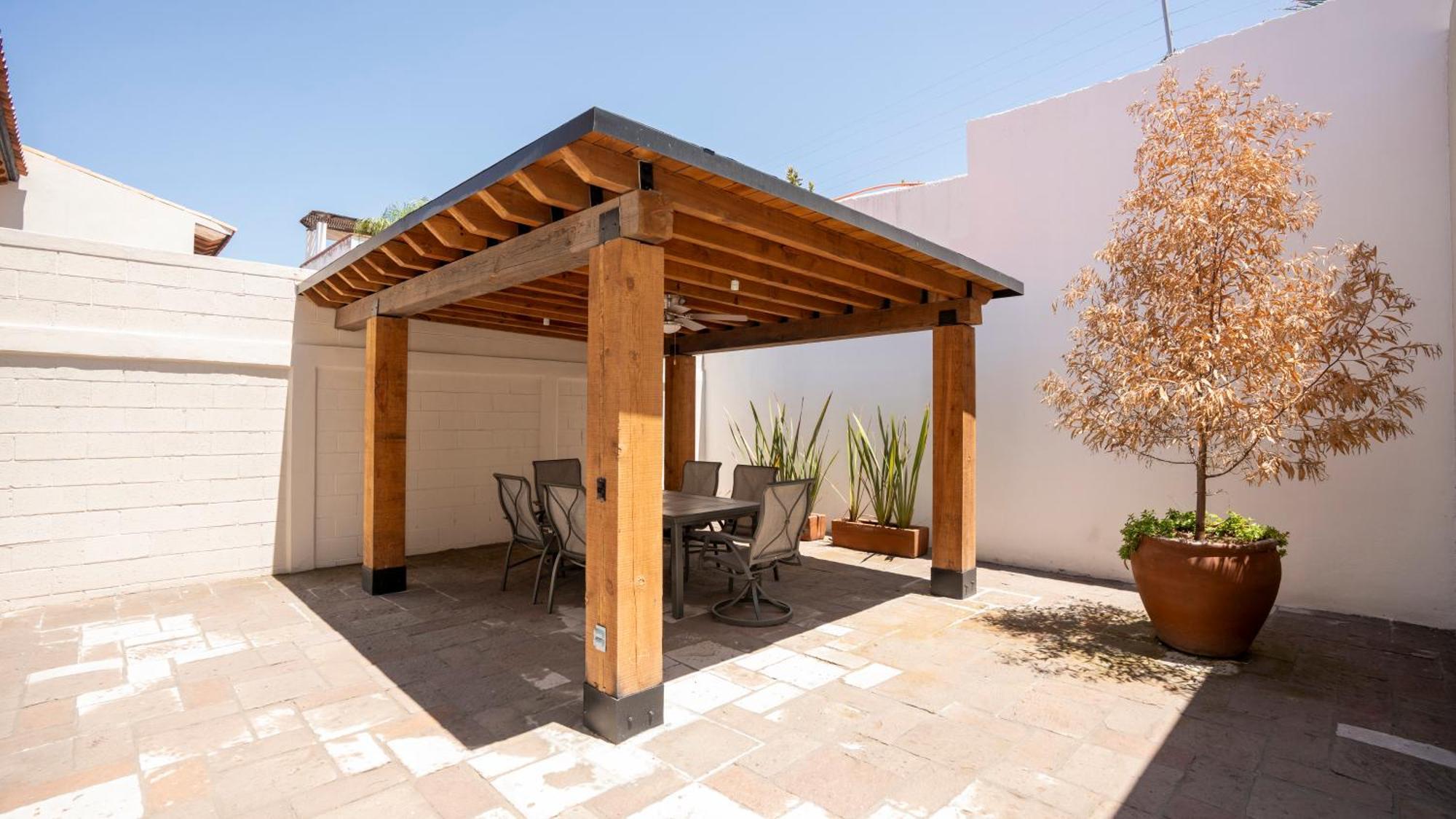 Private Sanctuary 4br With Pool And Gym Holiday home San Miguel de Allende
