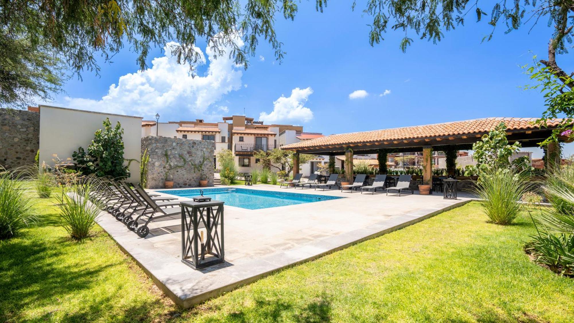 Private Sanctuary 4br With Pool And Gym Holiday home *